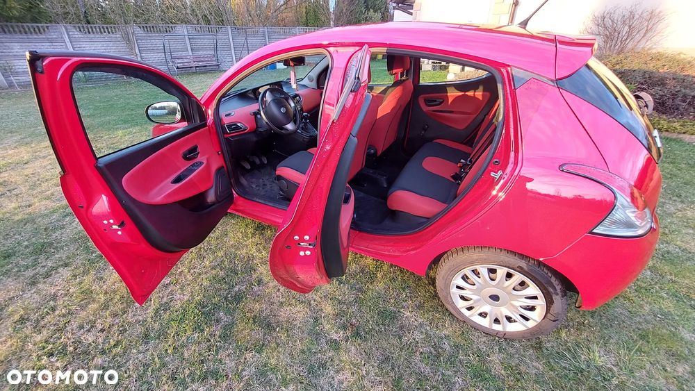 Lancia Ypsilon 1.2 8V Silver - 10