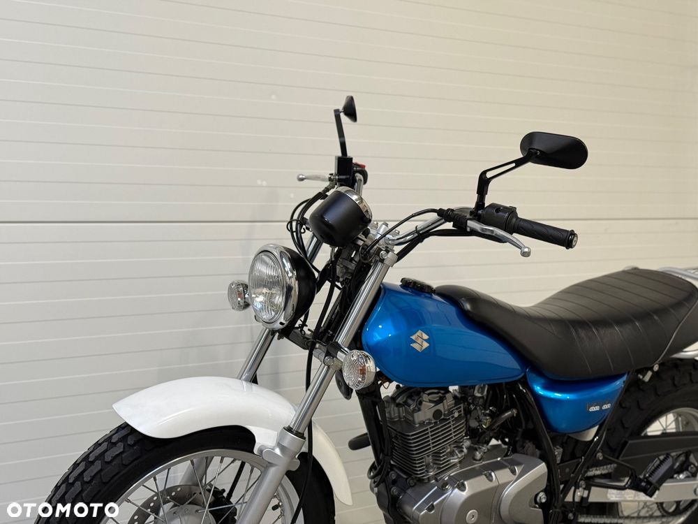 Suzuki RV - 22