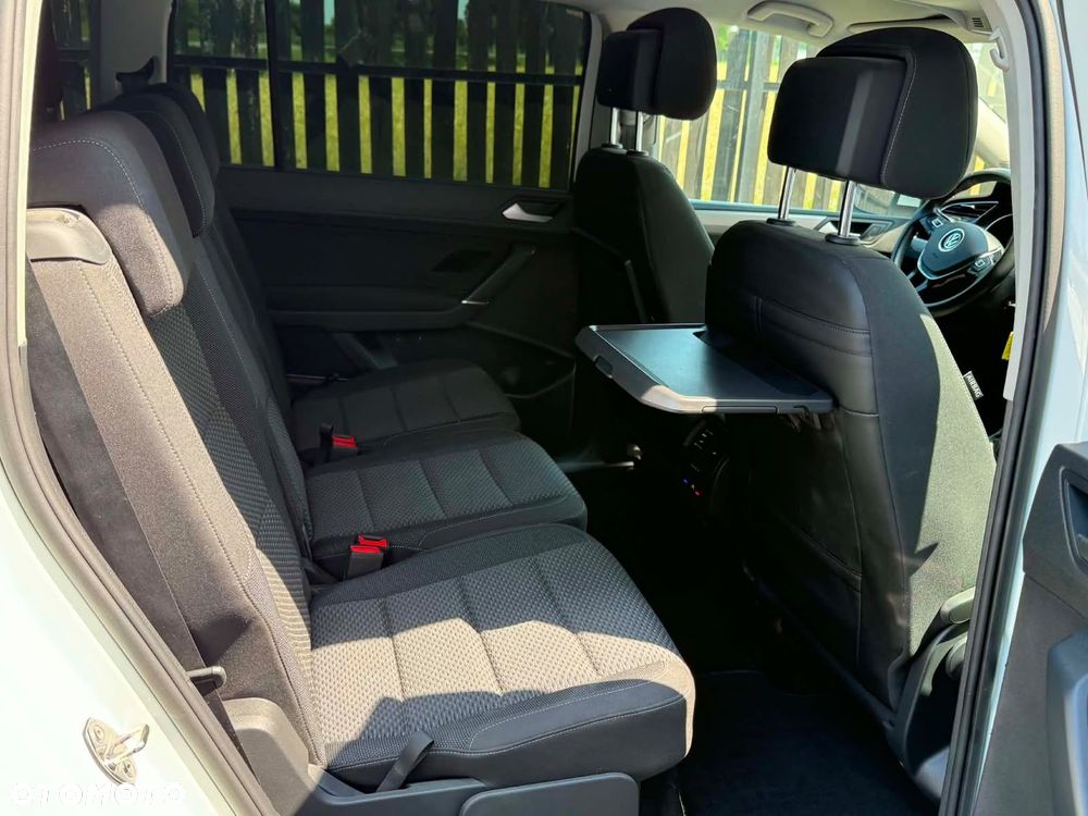 Volkswagen Touran - 7