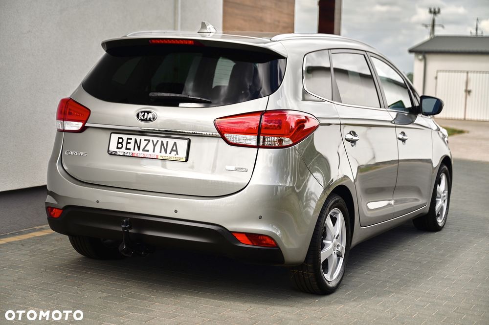 Kia Carens 1.6 GDI Attract - 15