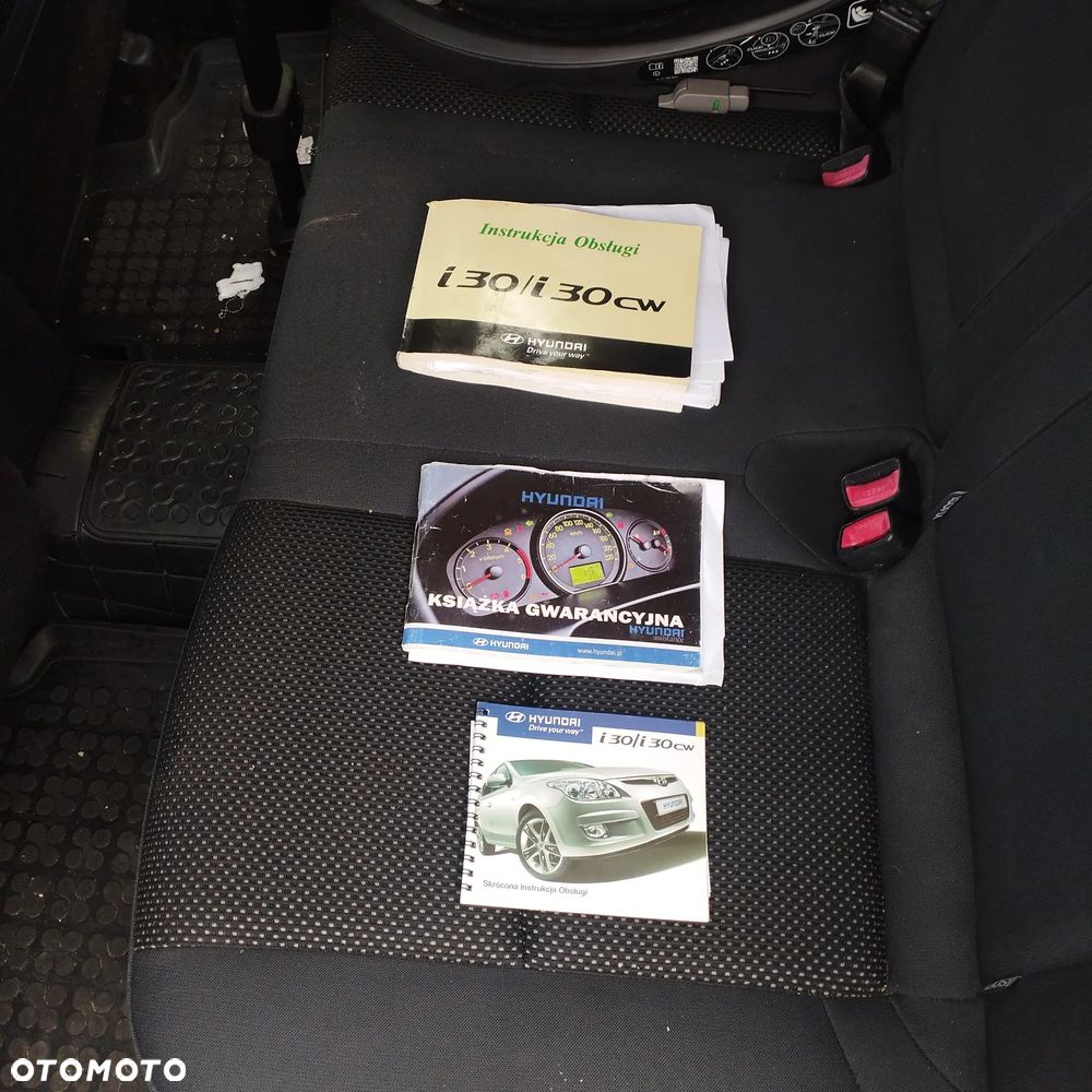 Hyundai i30 1.6 CRDi Classic + - 14