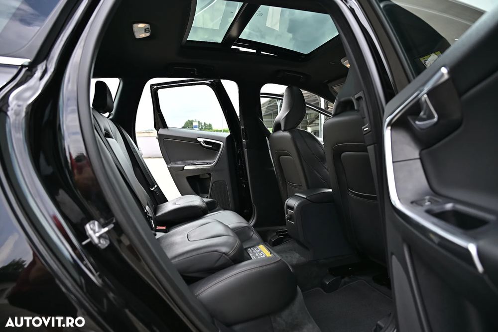 Volvo XC 60 D4 Geartronic Summum - 33