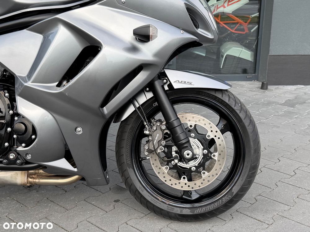 Suzuki GSX - 8