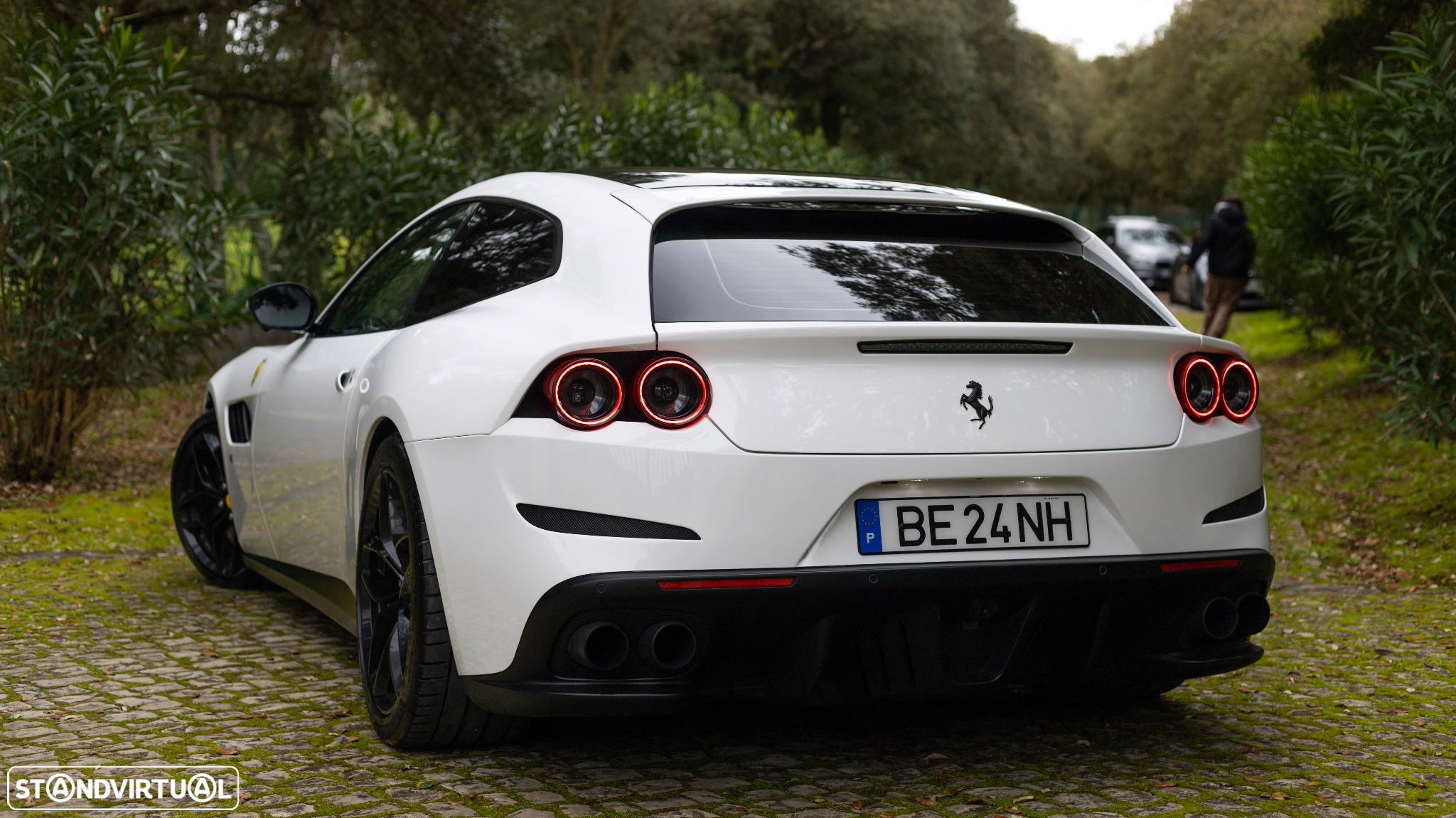 Ferrari GTC4 Lusso - 4