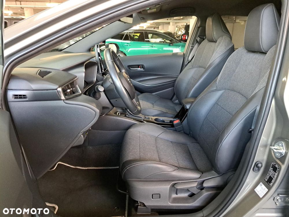Toyota Corolla 1.8 Hybrid Style - 12