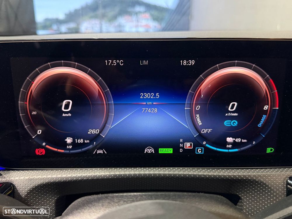 Mercedes-Benz A 250 Limousine e 8G-DCT AMG Line - 20