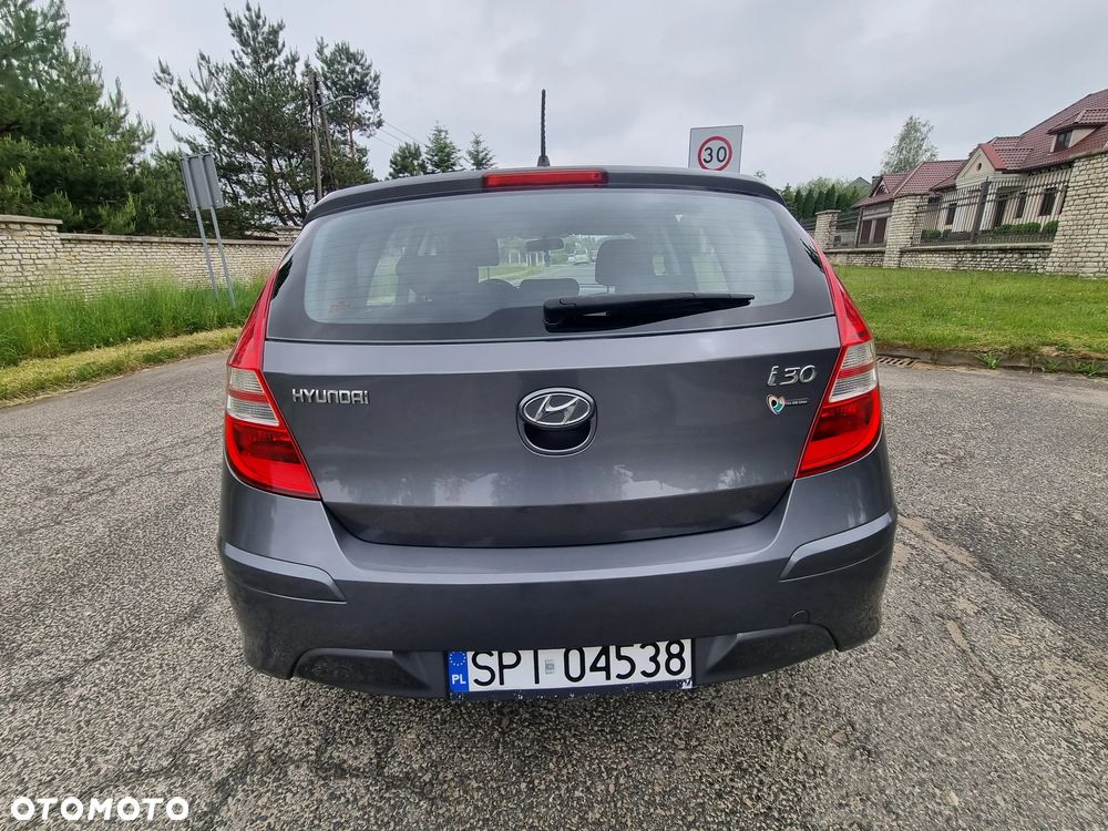 Hyundai i30 1.4 Comfort - 13