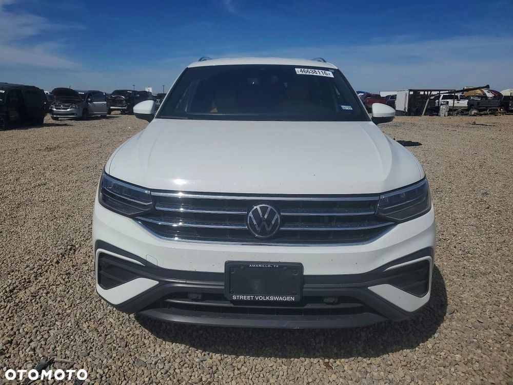 Volkswagen Tiguan - 5
