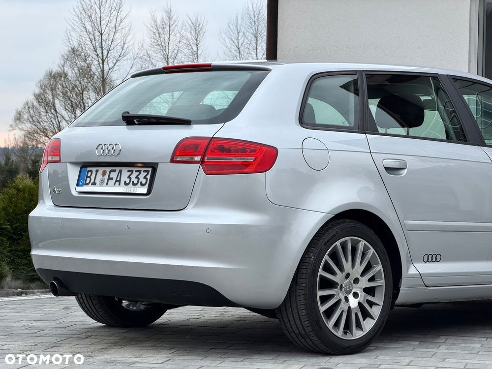 Audi A3 Sportback 1.6 S line Sportpaket plus - 15