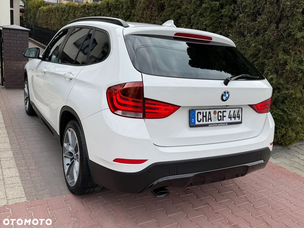 BMW X1 xDrive20d Sport Line - 14