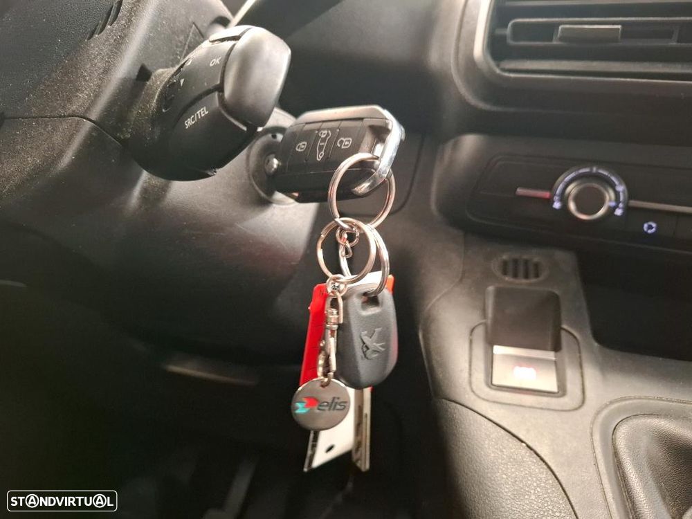 Peugeot Partner Premium 1.6 HDi 100CV * Gps/AC/ IVA incluído - 7