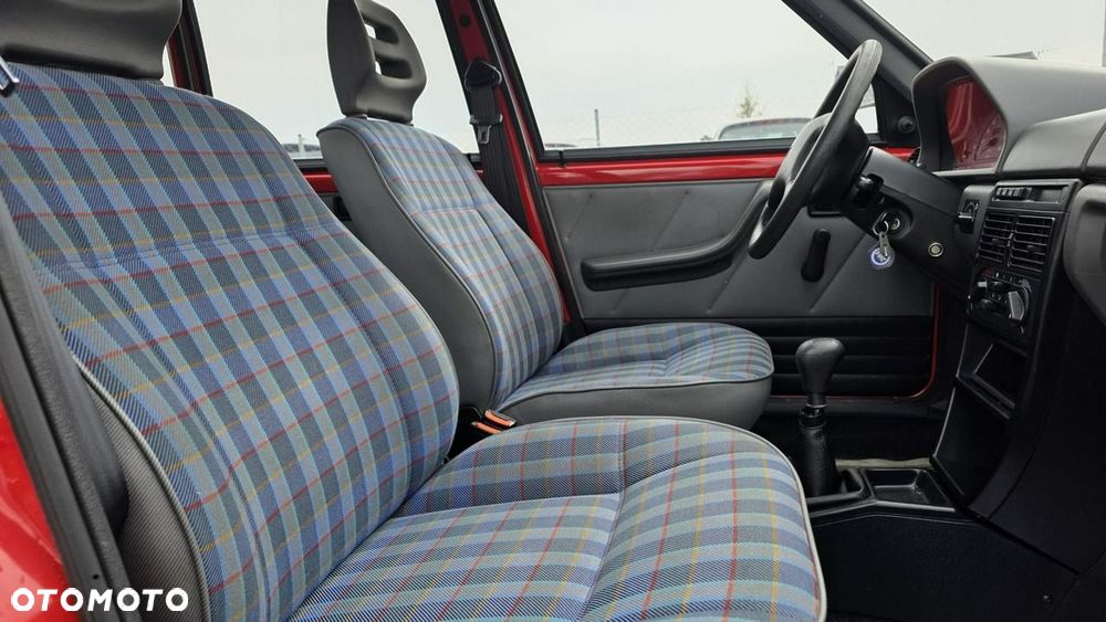 Fiat Uno - 16