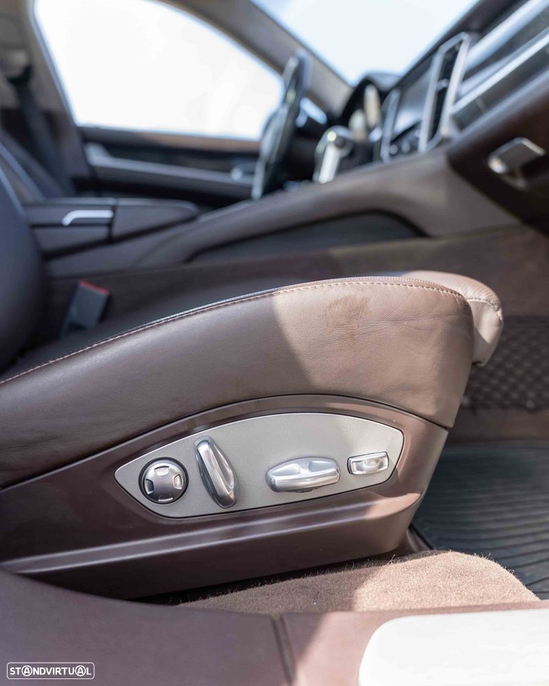 Porsche Panamera 4S PDK - 50