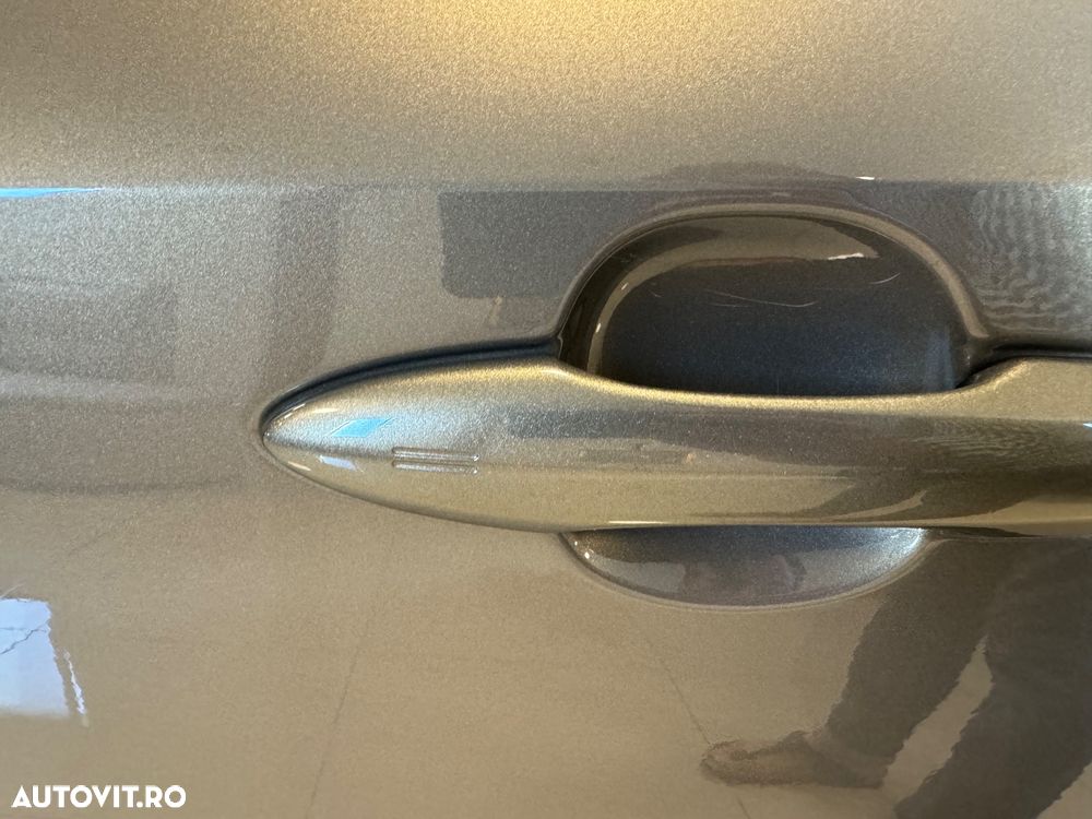 Toyota Corolla 1.8 Hybrid Team Deutschland - 28