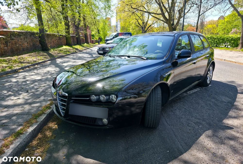 Alfa Romeo 159 - 2