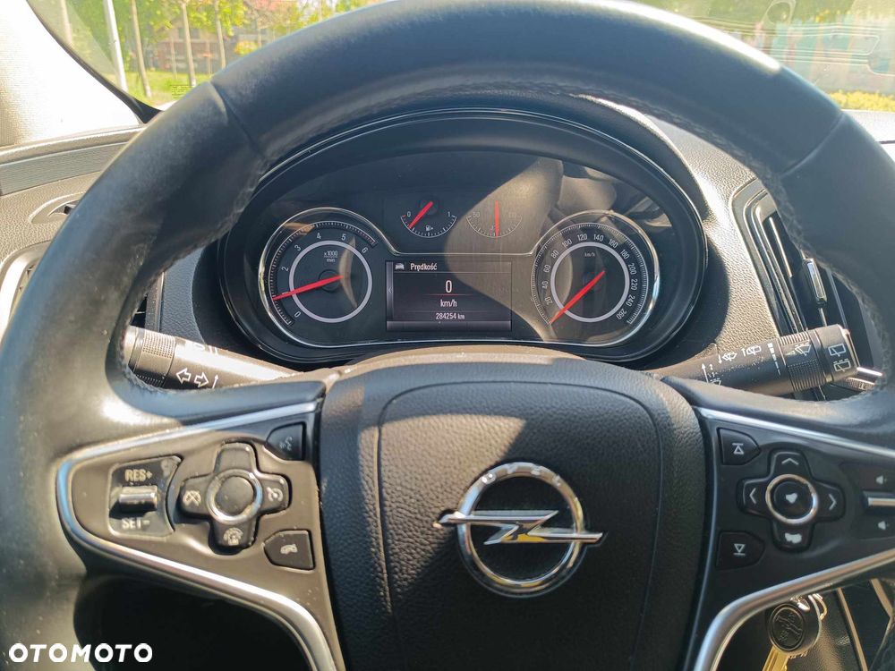 Opel Insignia 2.0 CDTI - 8