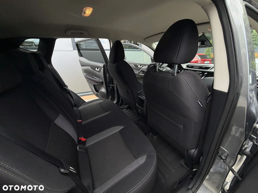Nissan Qashqai 1.3 DIG-T DCT N-CONNECTA - 17