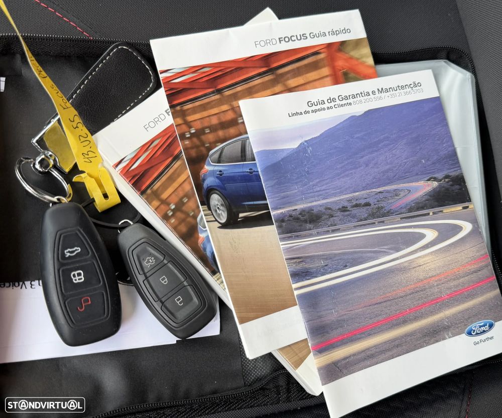 Ford Focus 1.5 TDCi ECOBlue ST-Line - 25