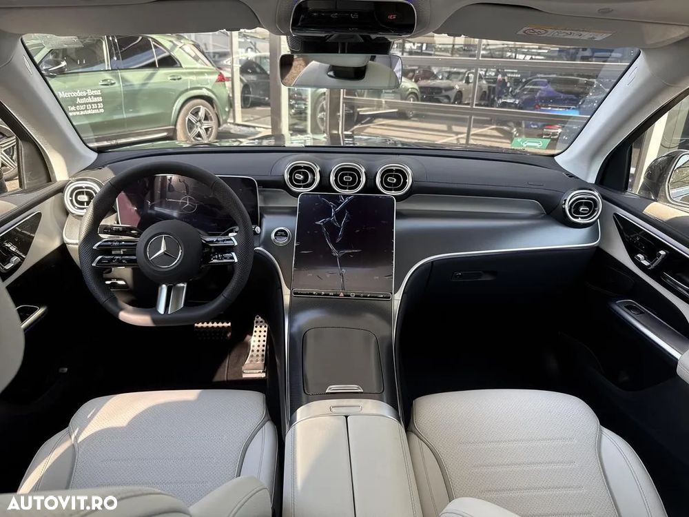 Mercedes-Benz GLC 300 e 4MATIC - 13