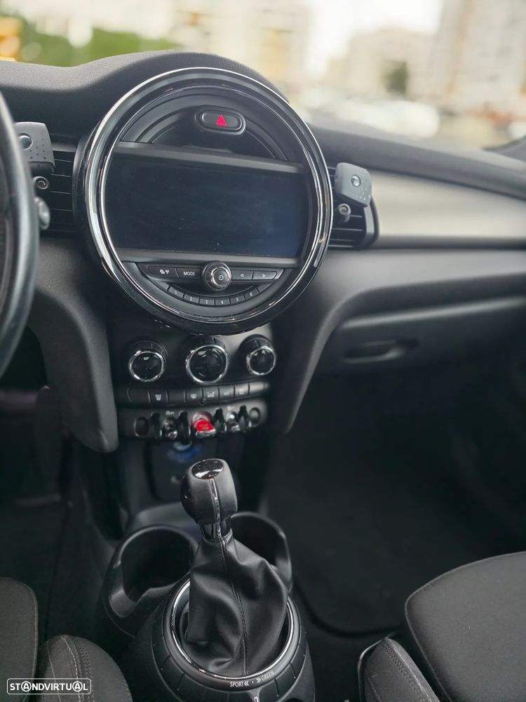 MINI 3 Portas Cooper D - 10