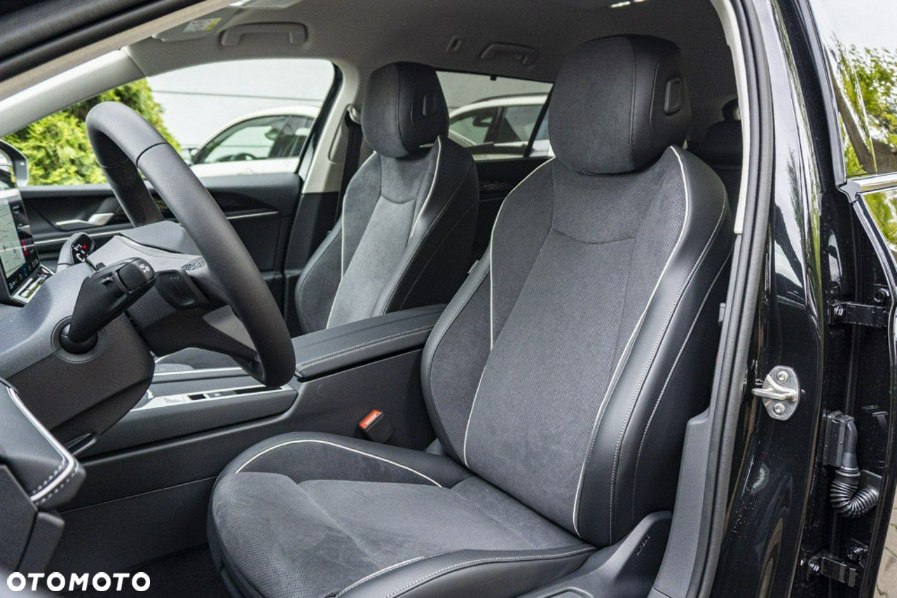 Volkswagen Passat - 14