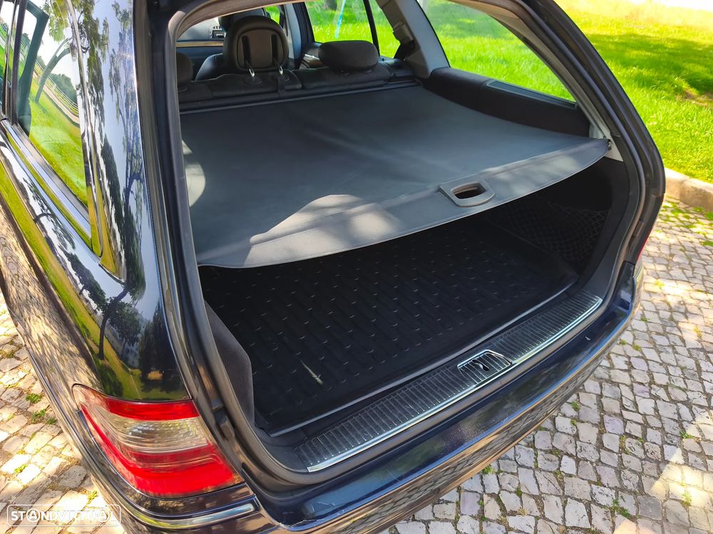 Mercedes-Benz E 300 BLUETEC Avantgarde - 10