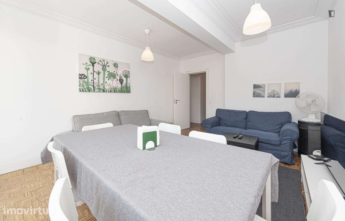 Quarto - localizado em Campolide Lisbon - Grande imagem: 5/24