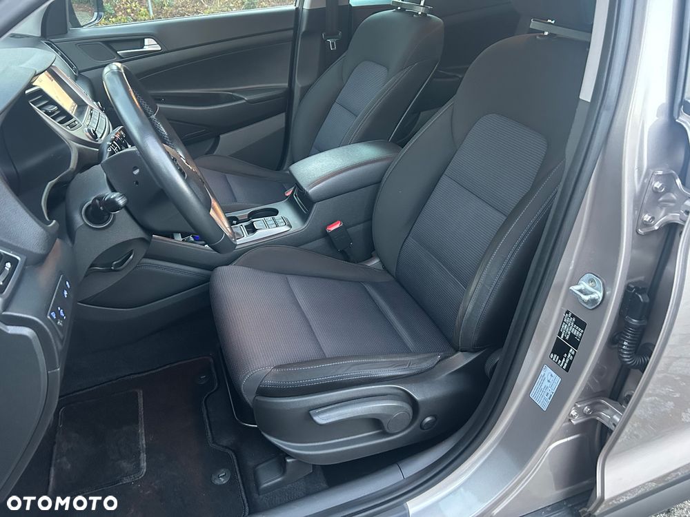 Hyundai Tucson blue 1.7 CRDi 2WD DCT Premium - 14