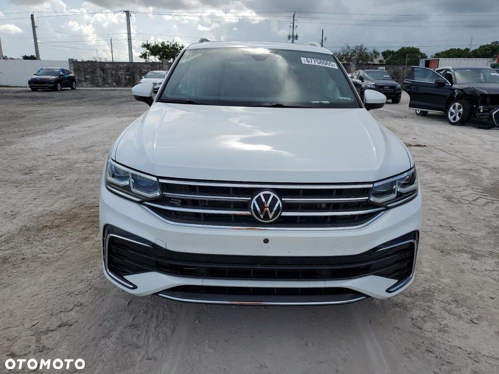 Volkswagen Tiguan - 2