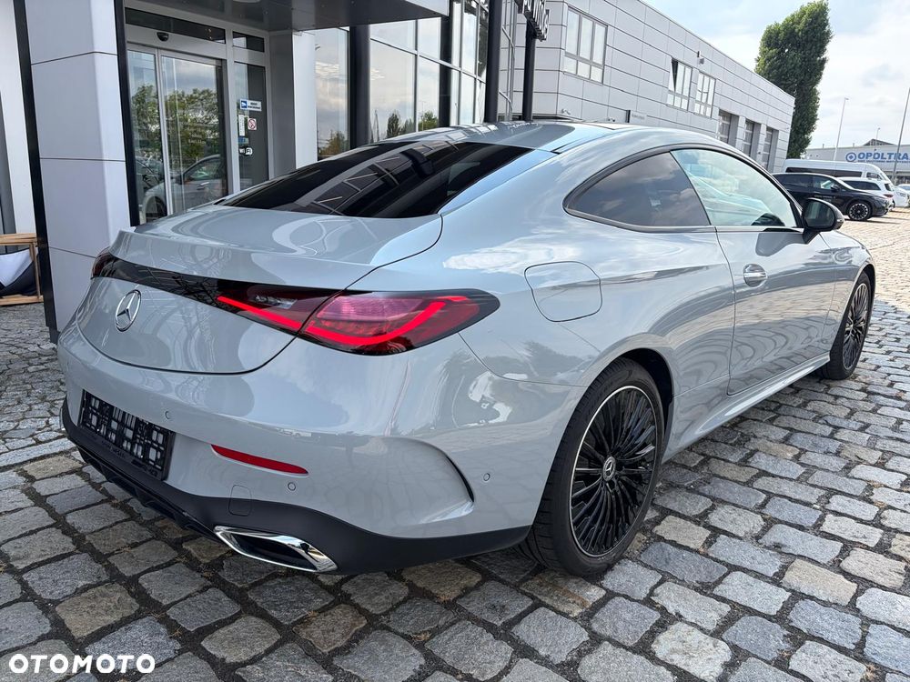 Mercedes-Benz CLE 300 4Matic 9G-TRONIC Edition AMG Line - 4