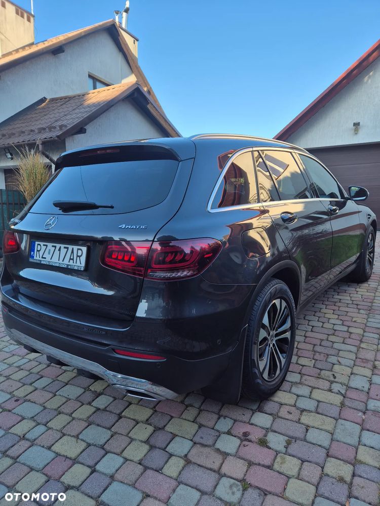 Mercedes-Benz GLC 200 d 4-Matic Business Edition - 4