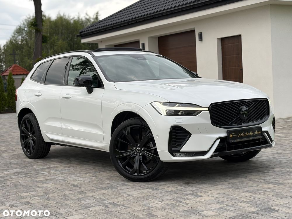 Volvo XC 60 B5 B AWD Plus Black Edition - 5