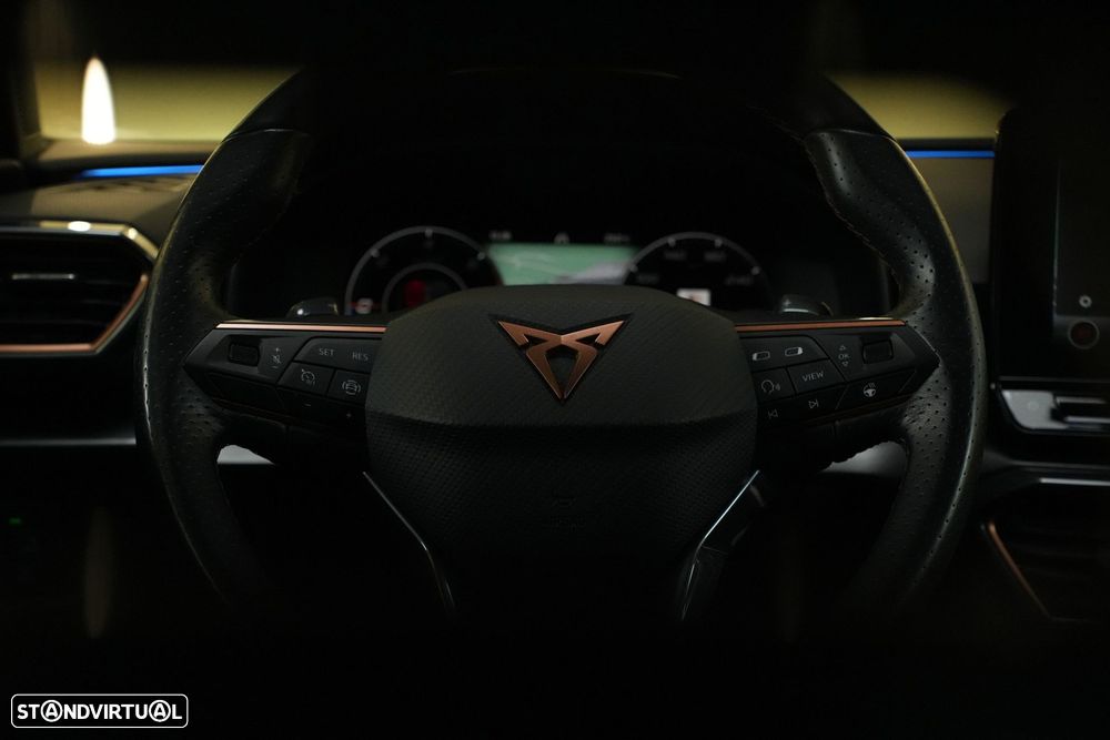 Cupra Leon 1.4 e-Hybrid MID DSG - 22