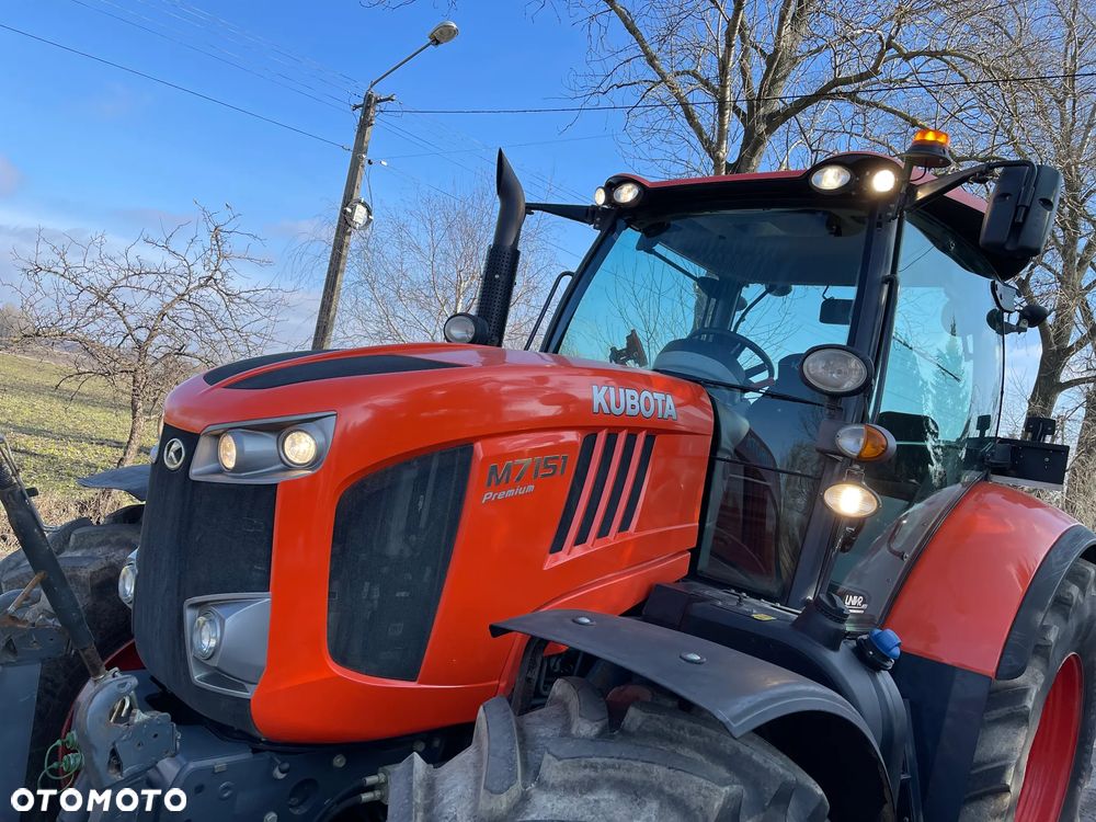Kubota Ciągnik rolniczy Traktor Kubota M7151 PREMIUM 2017 ROK_Amortyzowana oś,Klima,TUZ,Zaczepy - 22