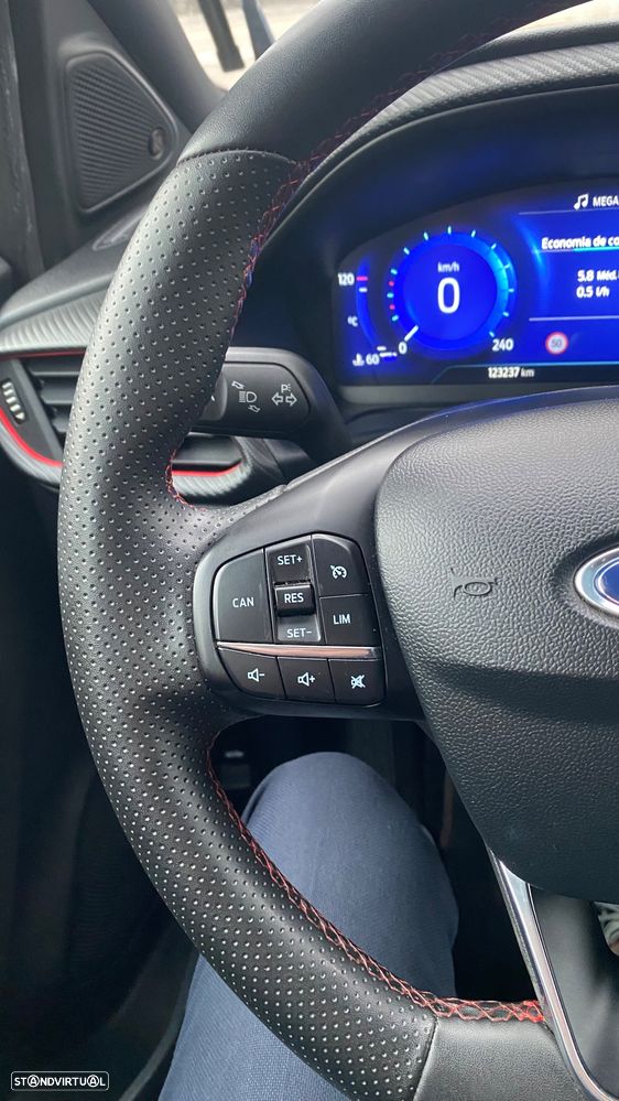 Ford Puma 1.0 EcoBoost MHEV ST-Line X - 31