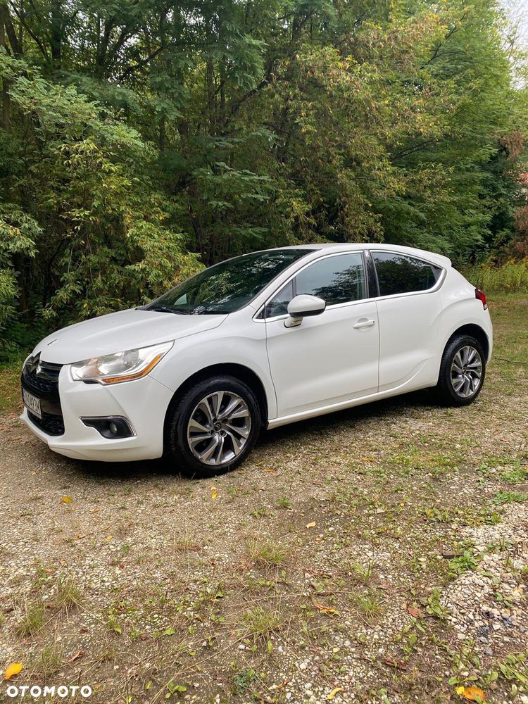 Citroën DS4 1.6 e-HDi SoChic MCP - 1