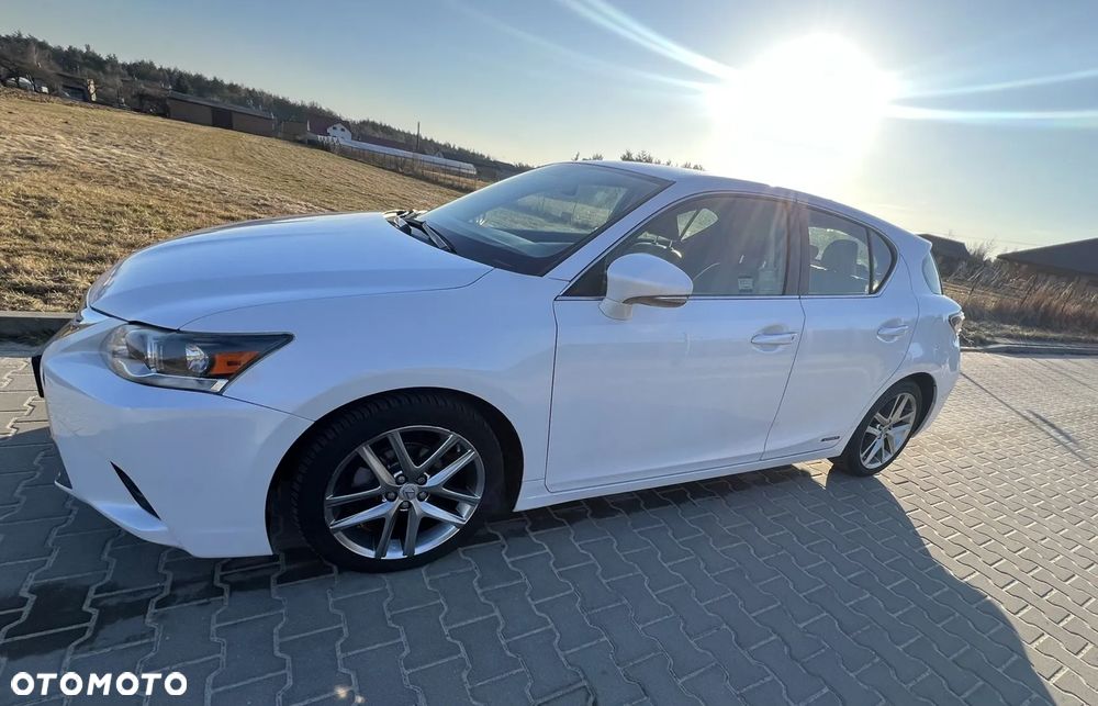 Lexus CT 200h Comfort - 2