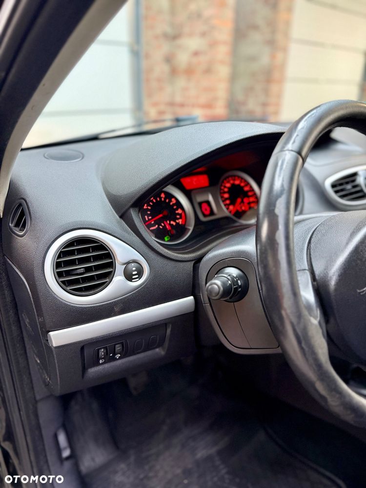 Renault Clio 1.6 16V Edition Dynamique - 10