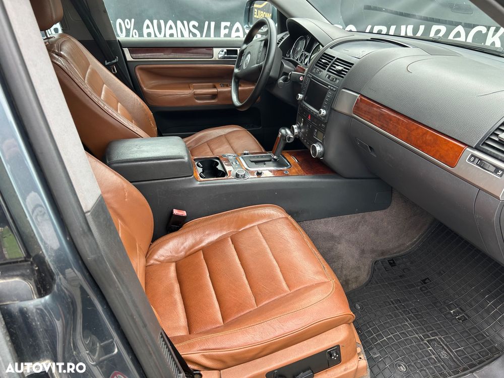 Volkswagen Touareg - 11
