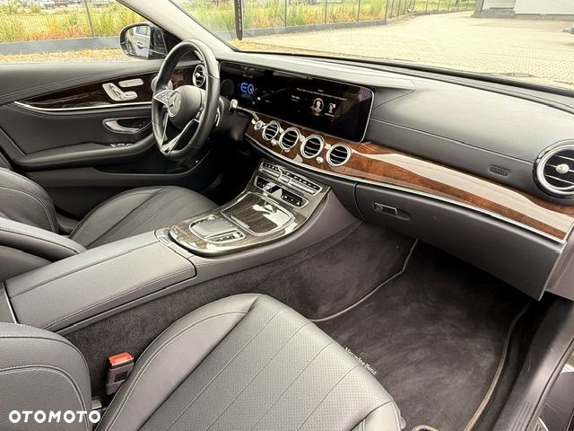 Mercedes-Benz Klasa E 300 de 4Matic 9G-TRONIC Avantgarde - 10