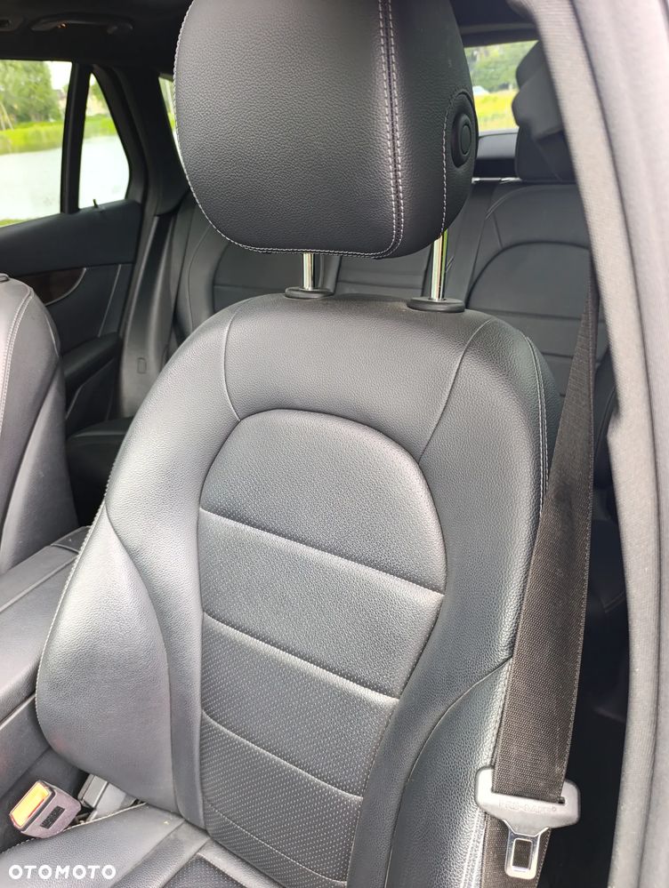 Mercedes-Benz GLC 300 4Matic 9G-TRONIC - 16