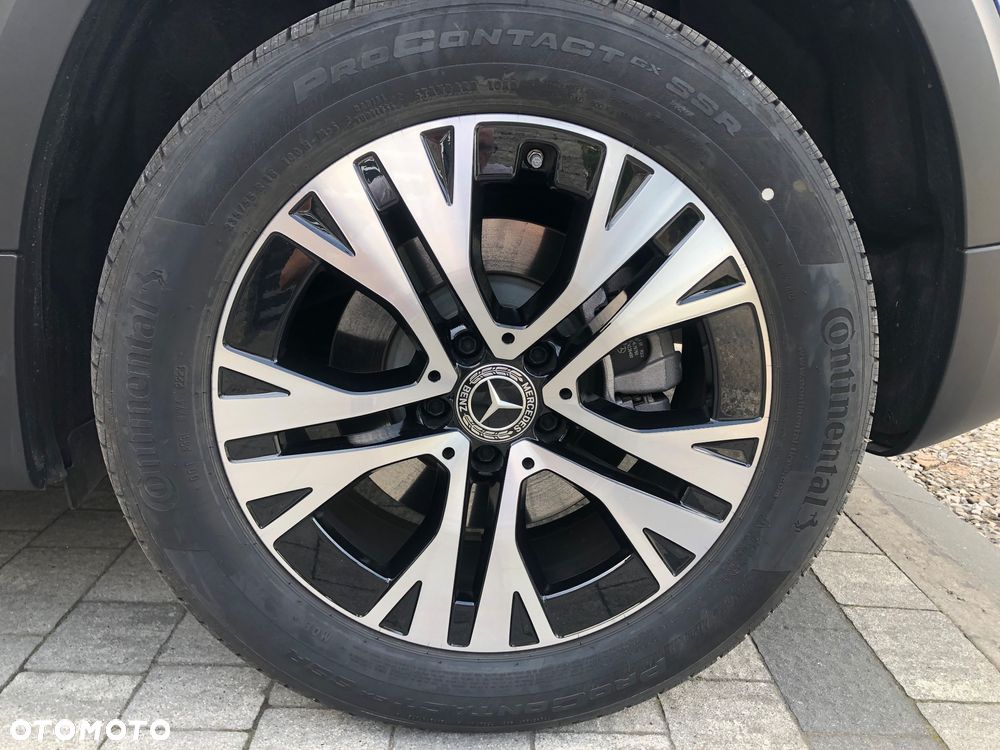 Mercedes-Benz GLB - 36