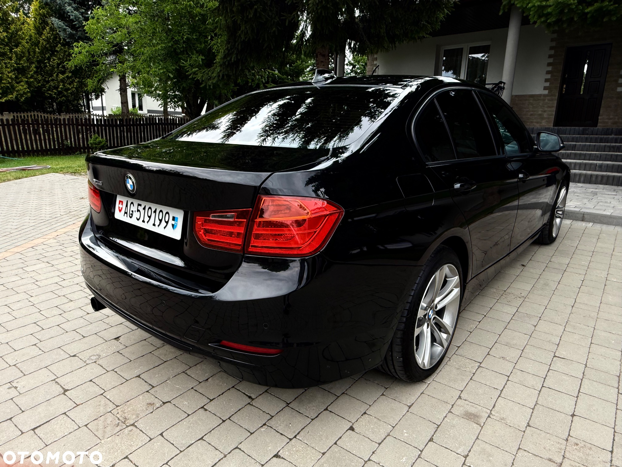 BMW Seria 3 320i xDrive Sport Line - 11
