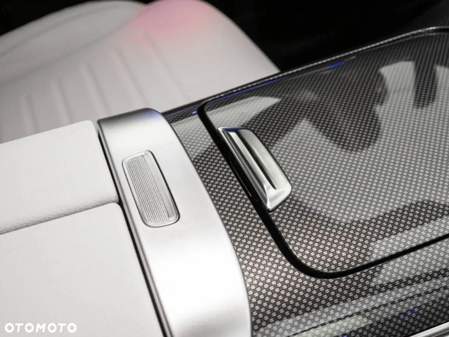 Mercedes-Benz GLC 300 mHEV 4-Matic AMG Line - 12