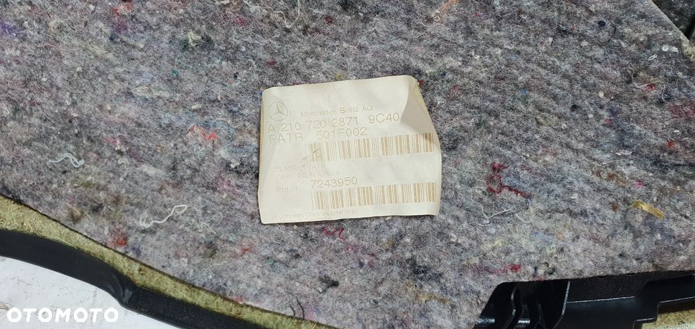 Mercedes E klasa W210 tapicerka boczek drzwi prawy przód A2107202871 - 5