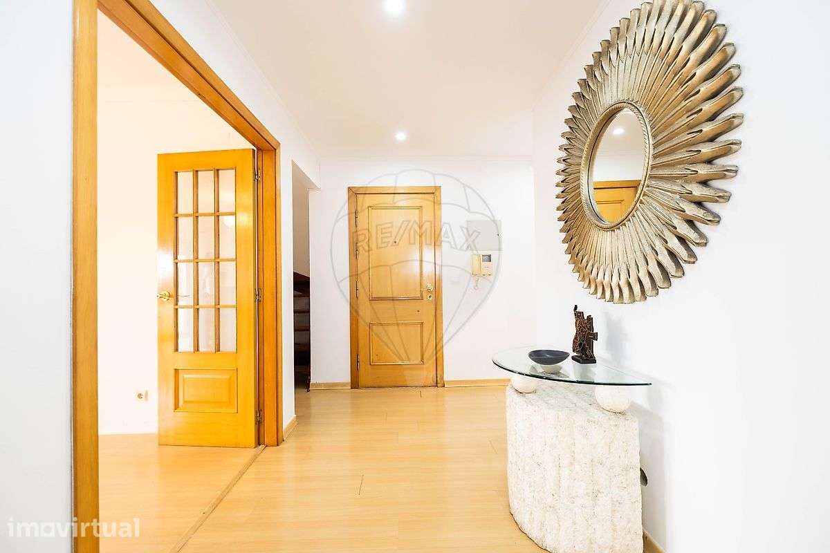 Apartamento T5 para venda - Grande imagem: 3/35