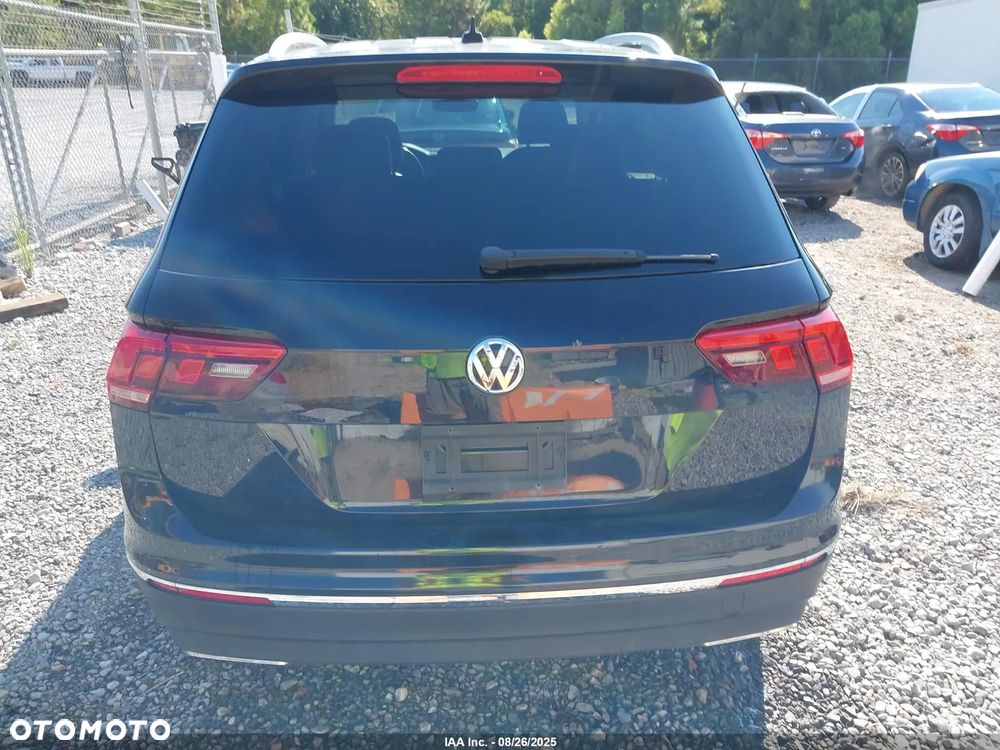 Volkswagen Tiguan Allspace - 11