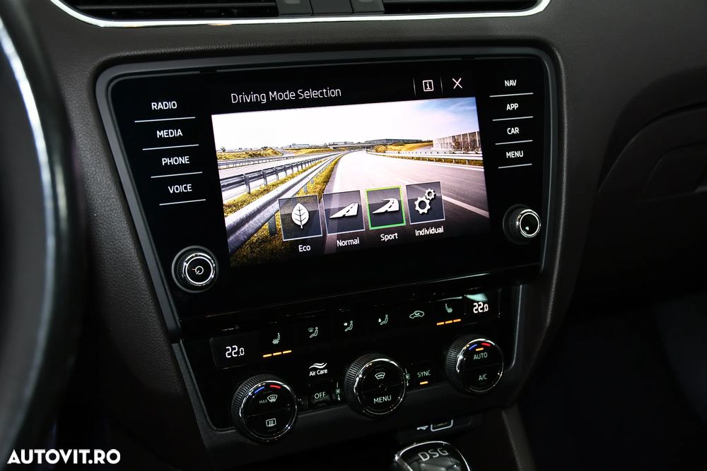 Skoda Octavia 2.0 TDI DSG L&K - 20