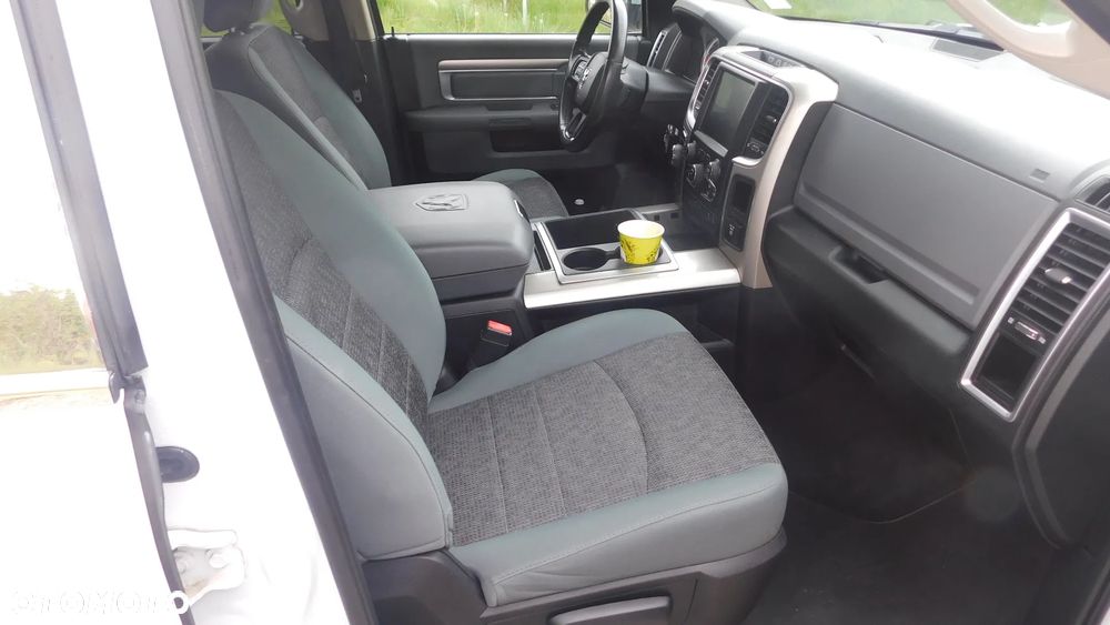 Dodge RAM 5.7 4x4 - 12