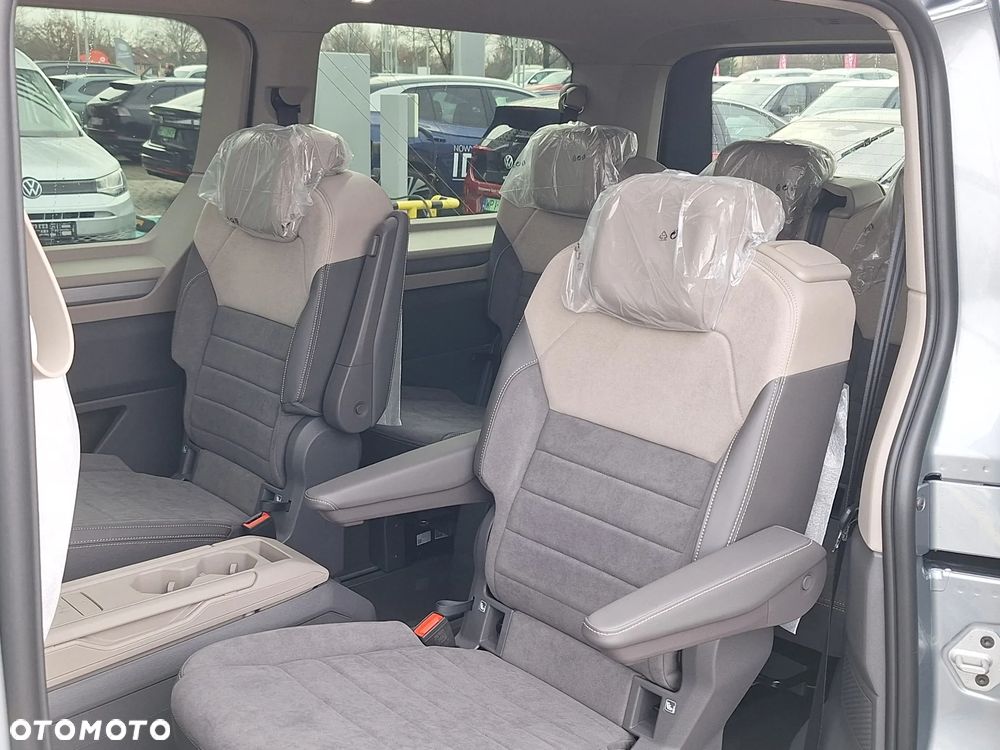 Volkswagen Multivan - 13